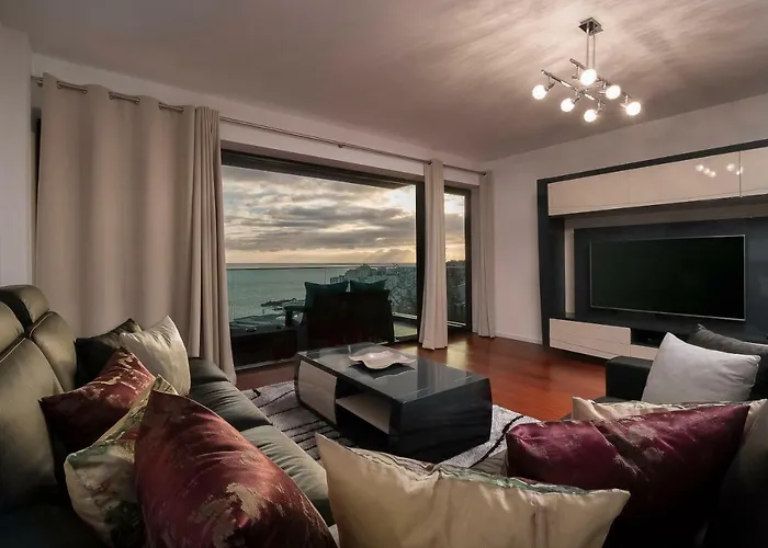 Paradise - Modern And Sophisticated * 丰沙尔